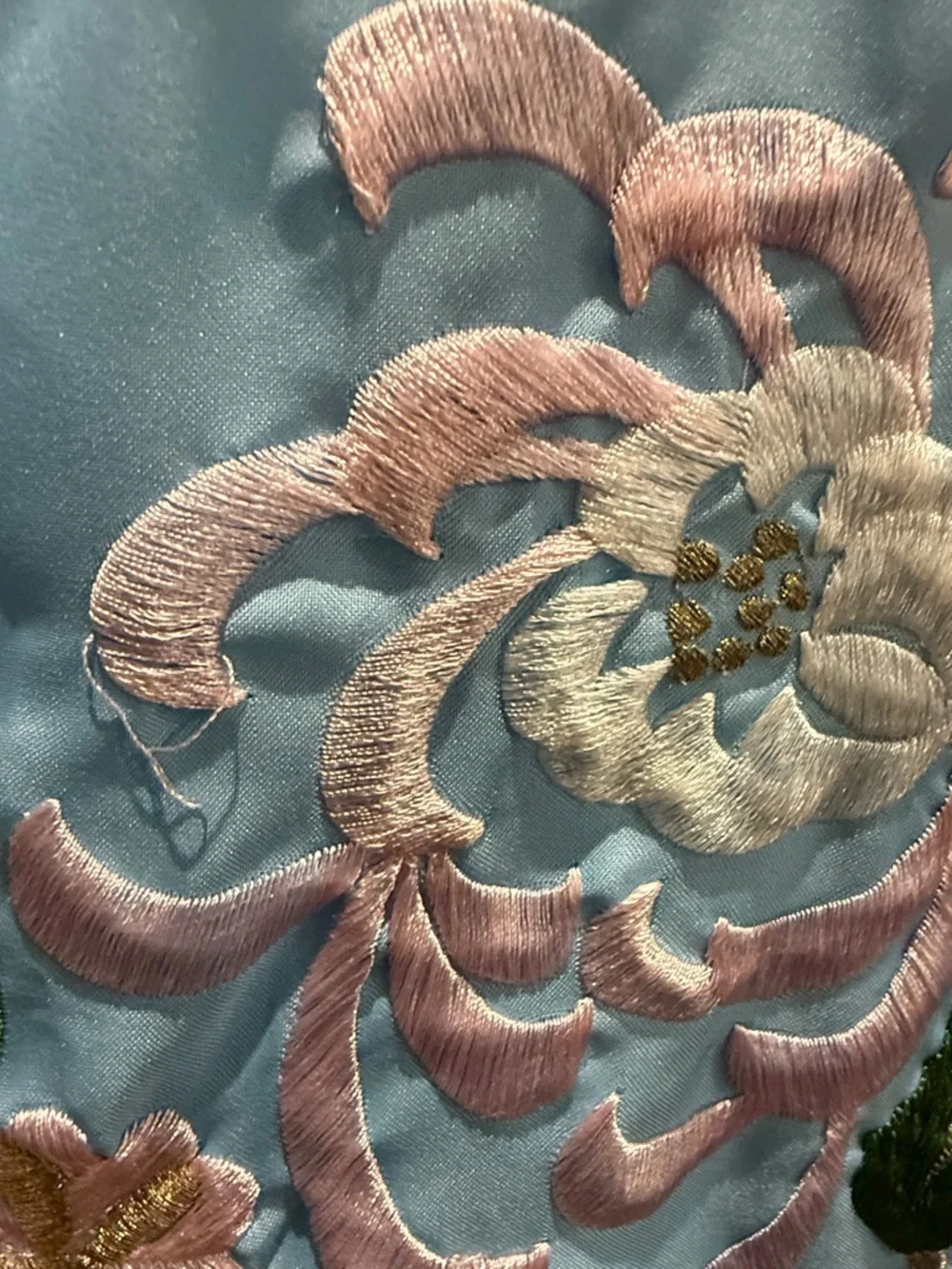 Vintage Japanese Kimono Robe Floral Embroidered Duster Made In Japan No Belt